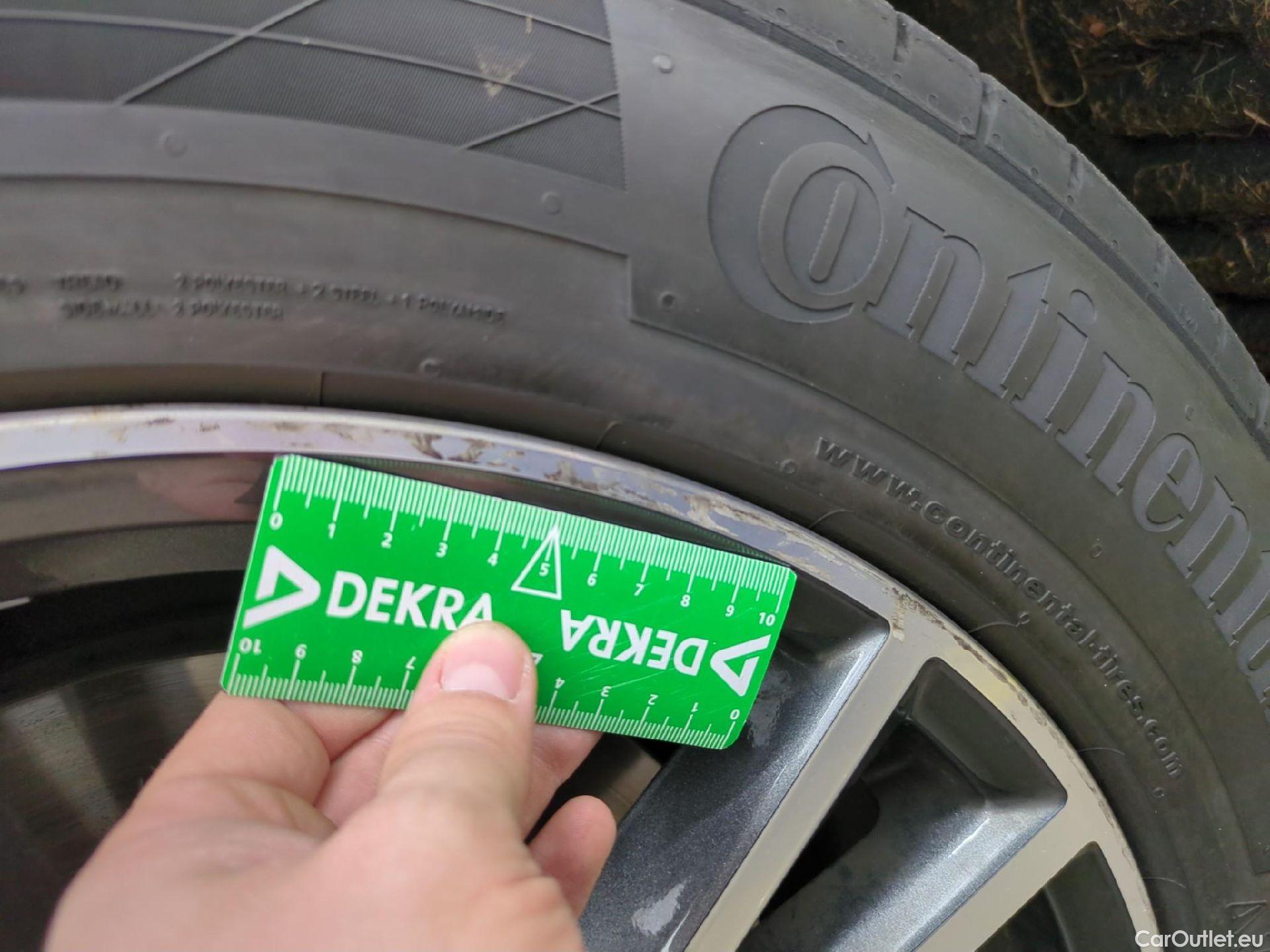  Audi  Q5 AUDI  / 2020 / 5P / SUV 50 TFSI e 299 QTT S TRONIC 7 AVUS #5