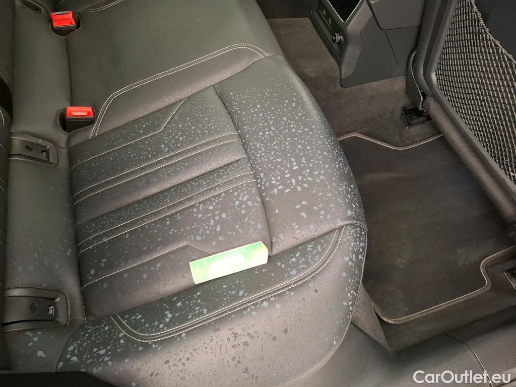  Audi  A6 AUDI  Avant / 2018 / 5P / Break 55 TFSI e quattro S tronic 7 Compétition #24