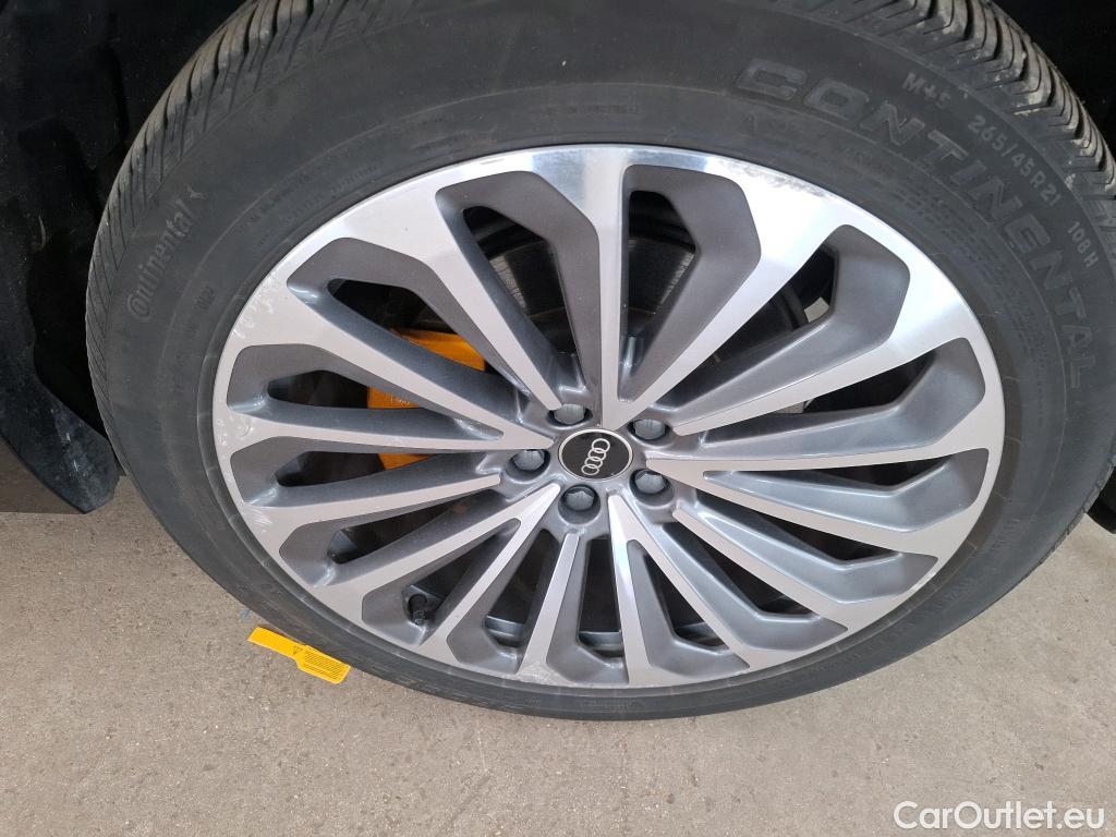  Audi  E-TRON AUDI  Sportback / 2019 / 5P / SUV 55 Quattro Avus #16