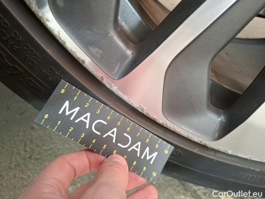  Audi  E-TRON AUDI  Sportback / 2019 / 5P / SUV 55 Quattro Avus #28