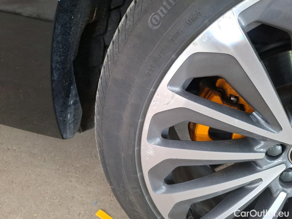  Audi  E-TRON AUDI  Sportback / 2019 / 5P / SUV 55 Quattro Avus #45