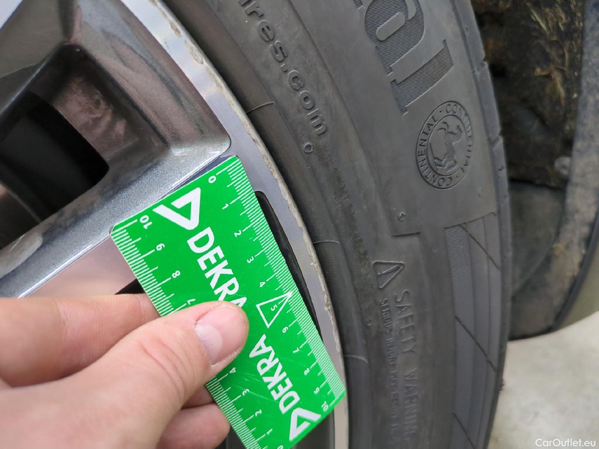  Audi  Q5 AUDI  / 2020 / 5P / SUV 50 TFSI e 299 QTT S TRONIC 7 AVUS #4