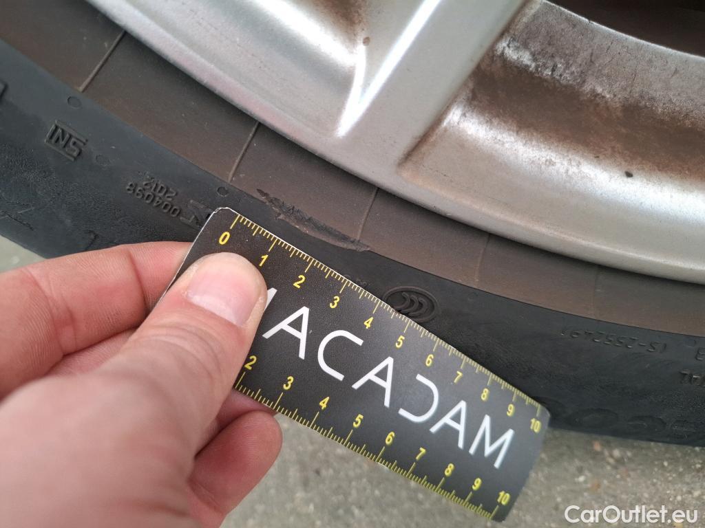  Bmw  Serie 4 BMW i4 / 2021 / 5P / Berline eDrive35 286ch #8