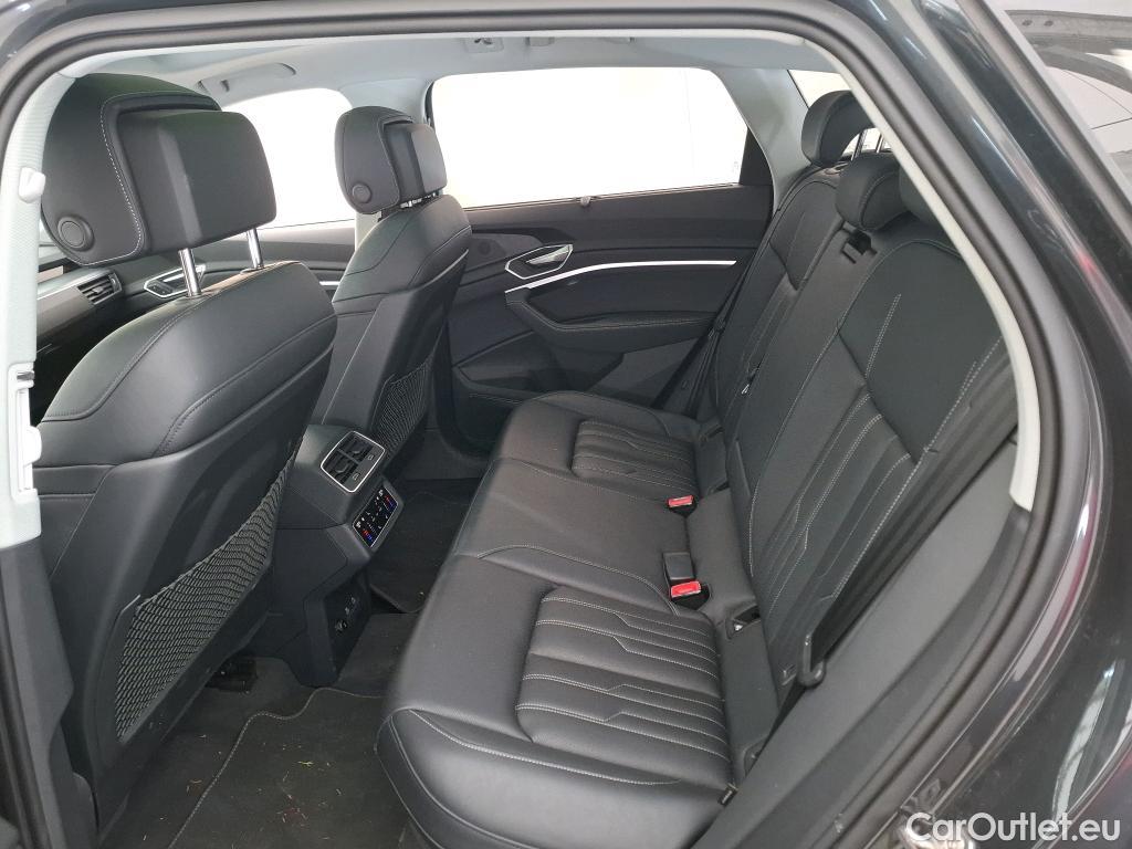  Audi  Q8  e-tron 55 quattro Avus 114kWh BVA #8