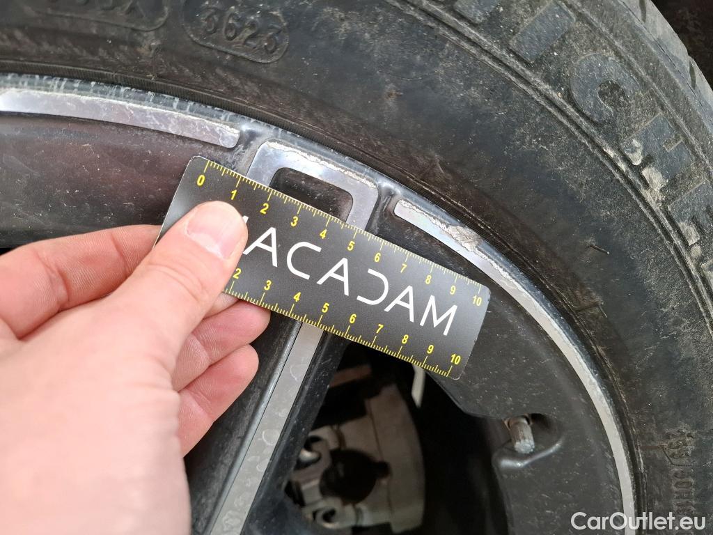  Mercedes  G-Klasee MERCEDES-BENZ GLC Coupe / 2019 / 5P / Coupé 2.0 GLC 300 E AMG LINE 4MATIC #15