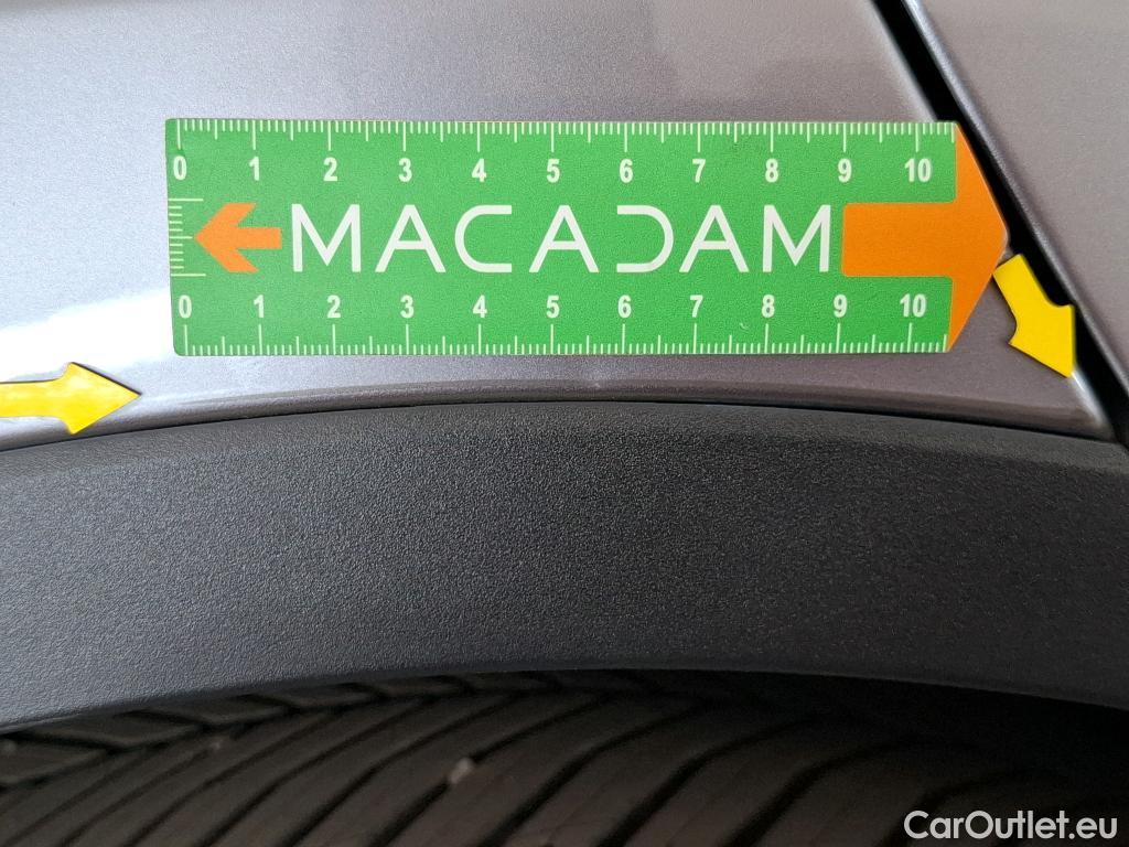  Tesla  Model Y TESLA  / 2020 / 5P / SUV Grande Autonomie Dual-Motor AWD #2