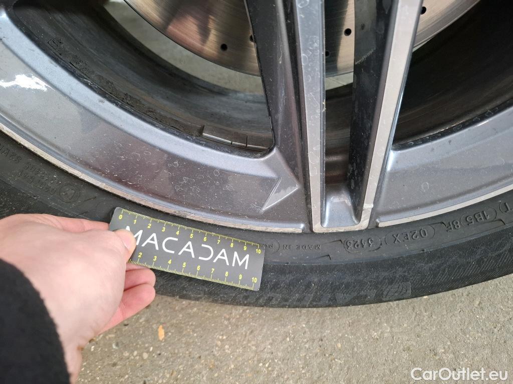  Mercedes  G-Klasee MERCEDES-BENZ GLC Coupe / 2019 / 5P / Coupé 2.0 GLC 300 E AMG LINE 4MATIC #25