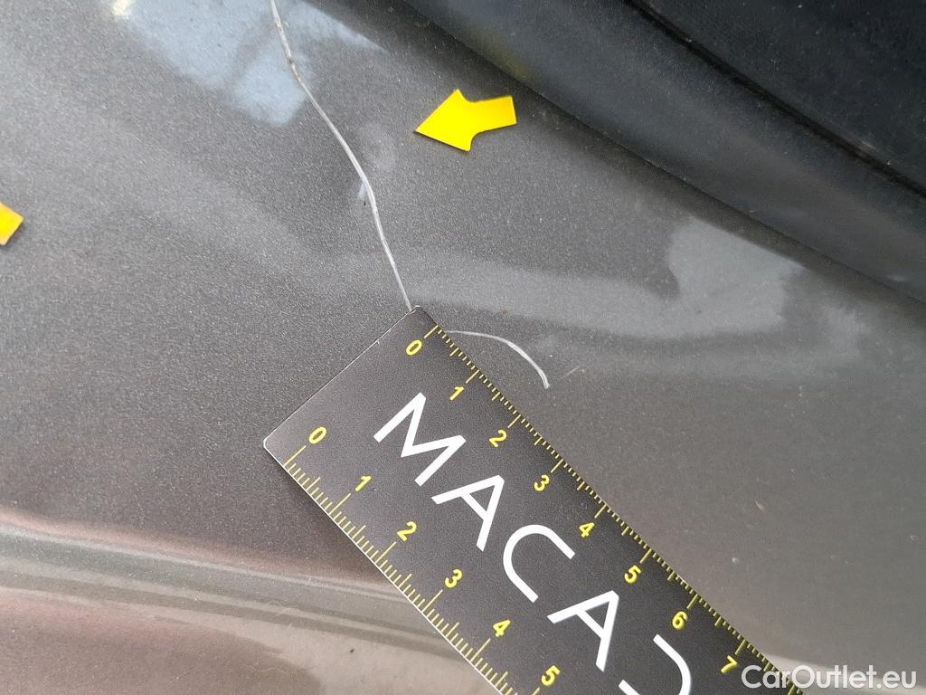  Mercedes  G-Klasee MERCEDES-BENZ GLC Coupe / 2019 / 5P / Coupé GLC 300 e AMG Line 4Matic #25