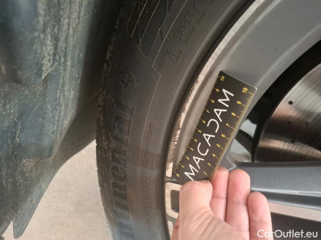  Mercedes  G-Klasee MERCEDES-BENZ GLC Coupe / 2019 / 5P / Coupé GLC 300 e AMG Line 4Matic #65