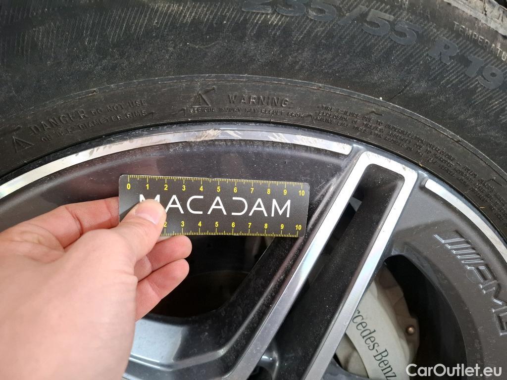  Mercedes  G-Klasee MERCEDES-BENZ GLC Coupe / 2019 / 5P / Coupé 2.0 GLC 300 E AMG LINE 4MATIC #23