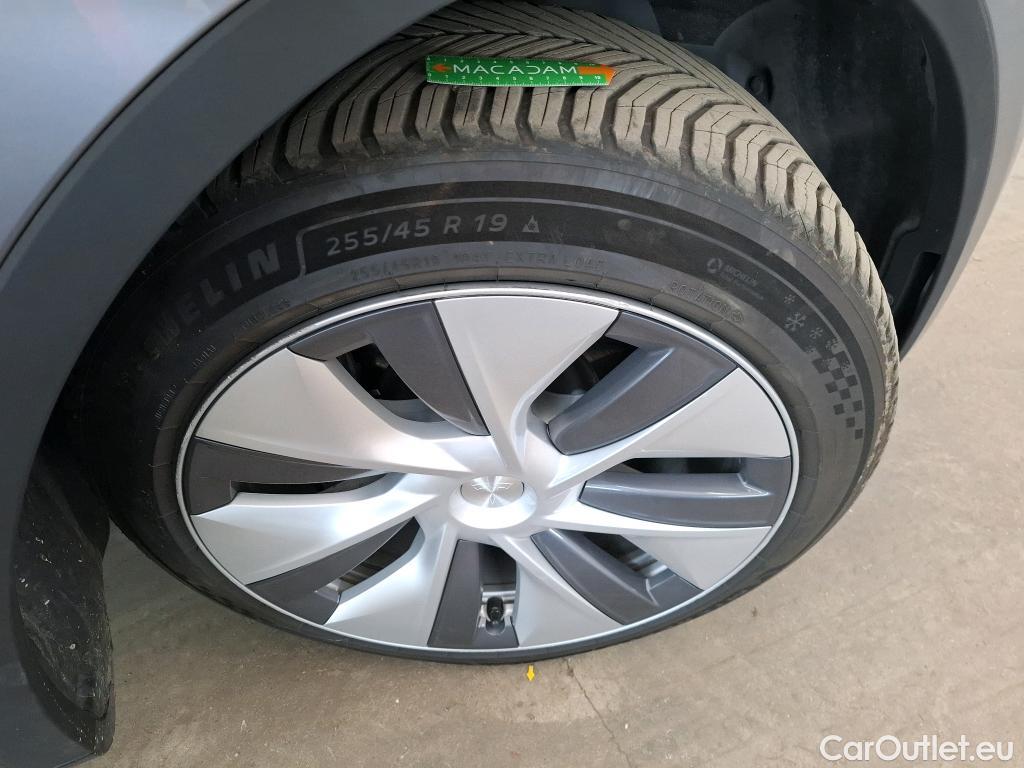  Tesla  Model Y TESLA  / 2020 / 5P / SUV Grande Autonomie Dual-Motor AWD #16