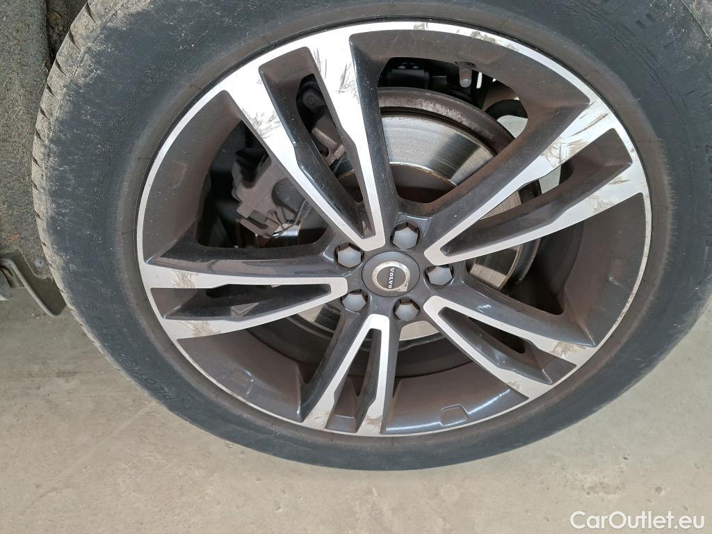  Volvo  XC60 VOLVO  5p SUV T8 TWE 390 Geartronic 8 Business Exe #31