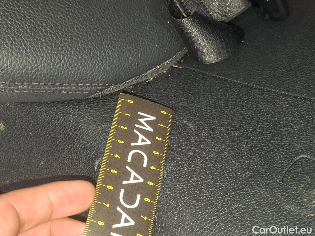  Mercedes  G-Klasee MERCEDES-BENZ GLC Coupe / 2019 / 5P / Coupé GLC 300 e AMG Line 4Matic #44