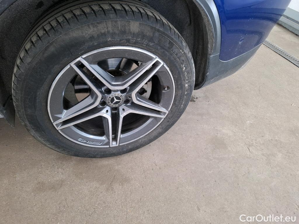  Mercedes  G-Klasee MERCEDES-BENZ GLC Coupe / 2019 / 5P / Coupé 2.0 GLC 300 E AMG LINE 4MATIC #9