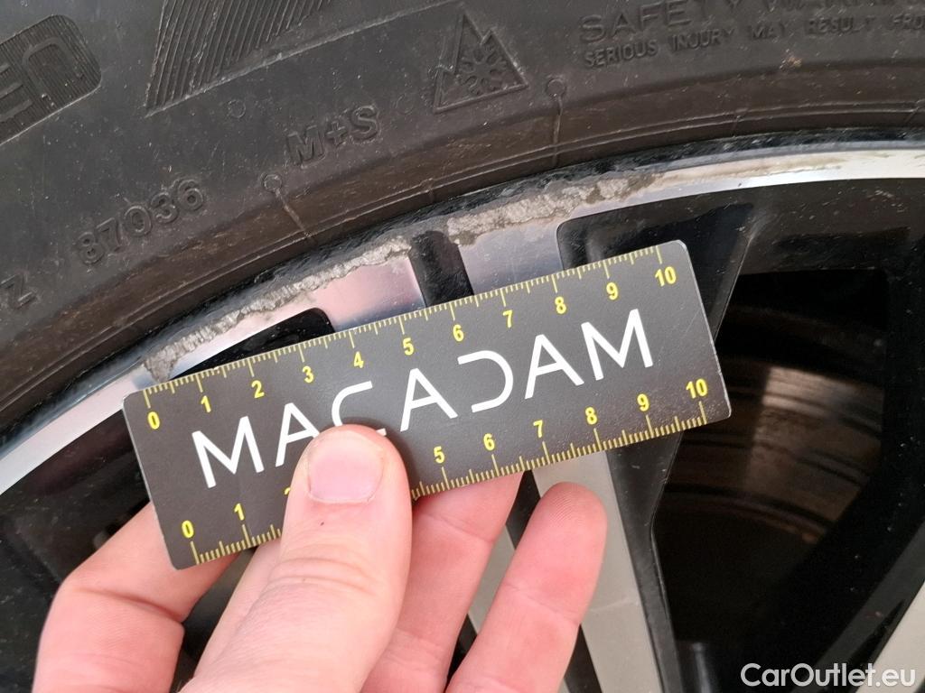  Volvo  XC90 VOLVO  / 2019 / 5P / SUV Recharge T8 AWD GT 8 Inscription #31