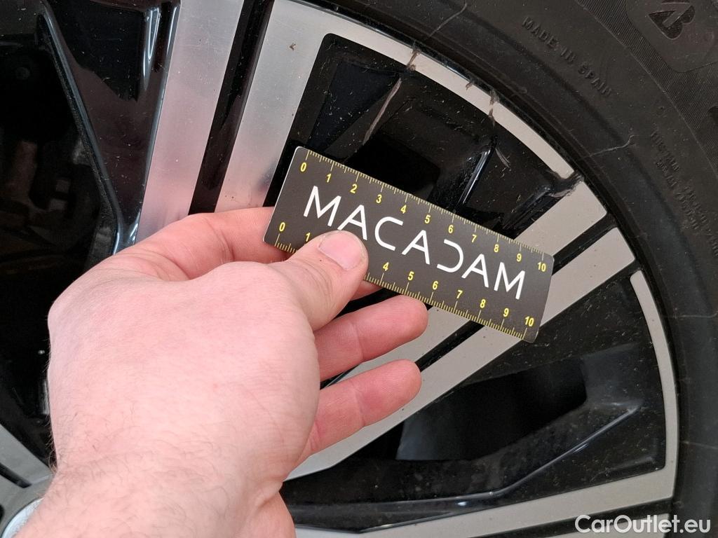  Volvo  XC90 VOLVO  / 2019 / 5P / SUV Recharge T8 AWD GT 8 Inscription #34