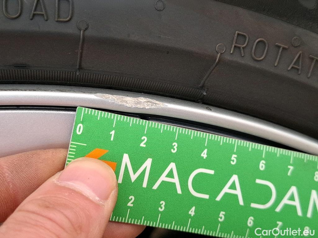  Tesla  Model Y TESLA  / 2020 / 5P / SUV Grande Autonomie Dual-Motor AWD #19