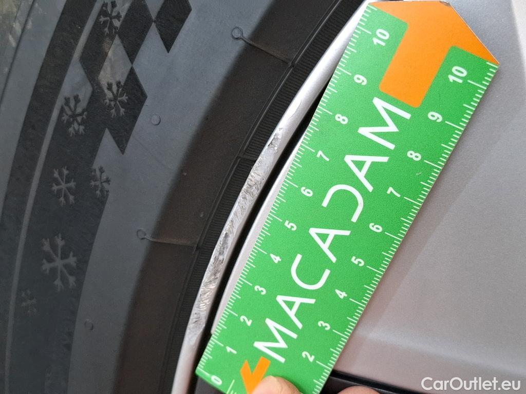  Tesla  Model Y TESLA  / 2020 / 5P / SUV Grande Autonomie Dual-Motor AWD #15