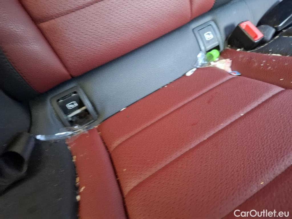  Mercedes  G-Klasee MERCEDES-BENZ GLC Coupe / 2019 / 5P / Coupé GLC 300 e AMG Line 4Matic #93