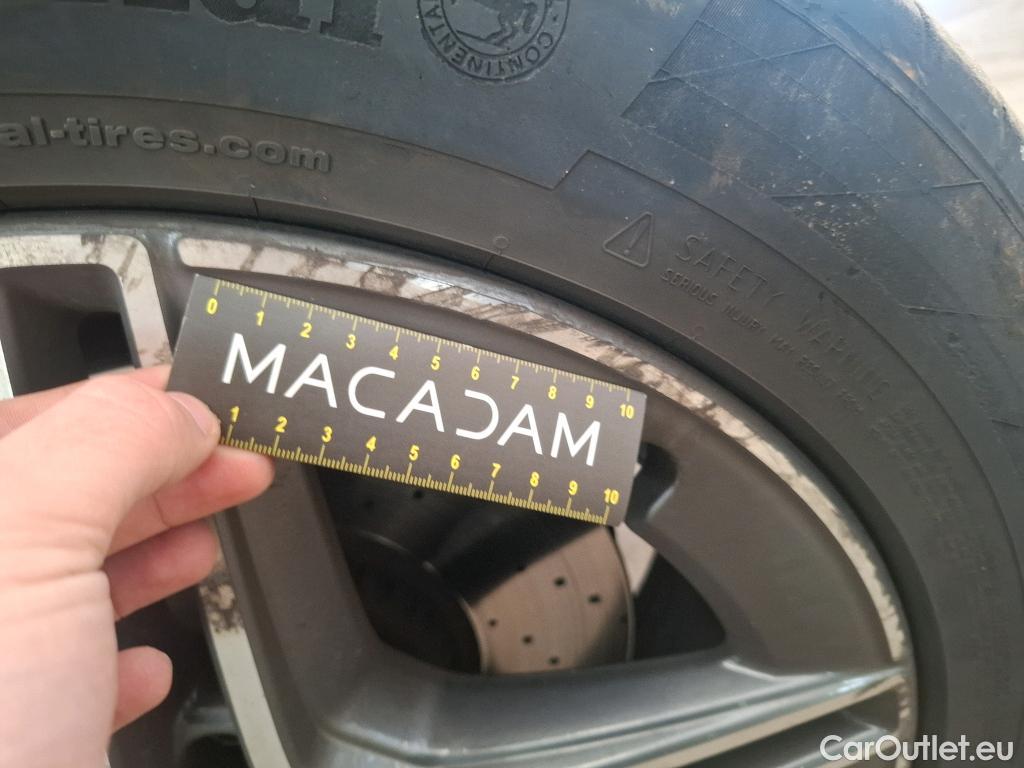  Mercedes  G-Klasee MERCEDES-BENZ GLC Coupe / 2019 / 5P / Coupé GLC 300 e AMG Line 4Matic #70