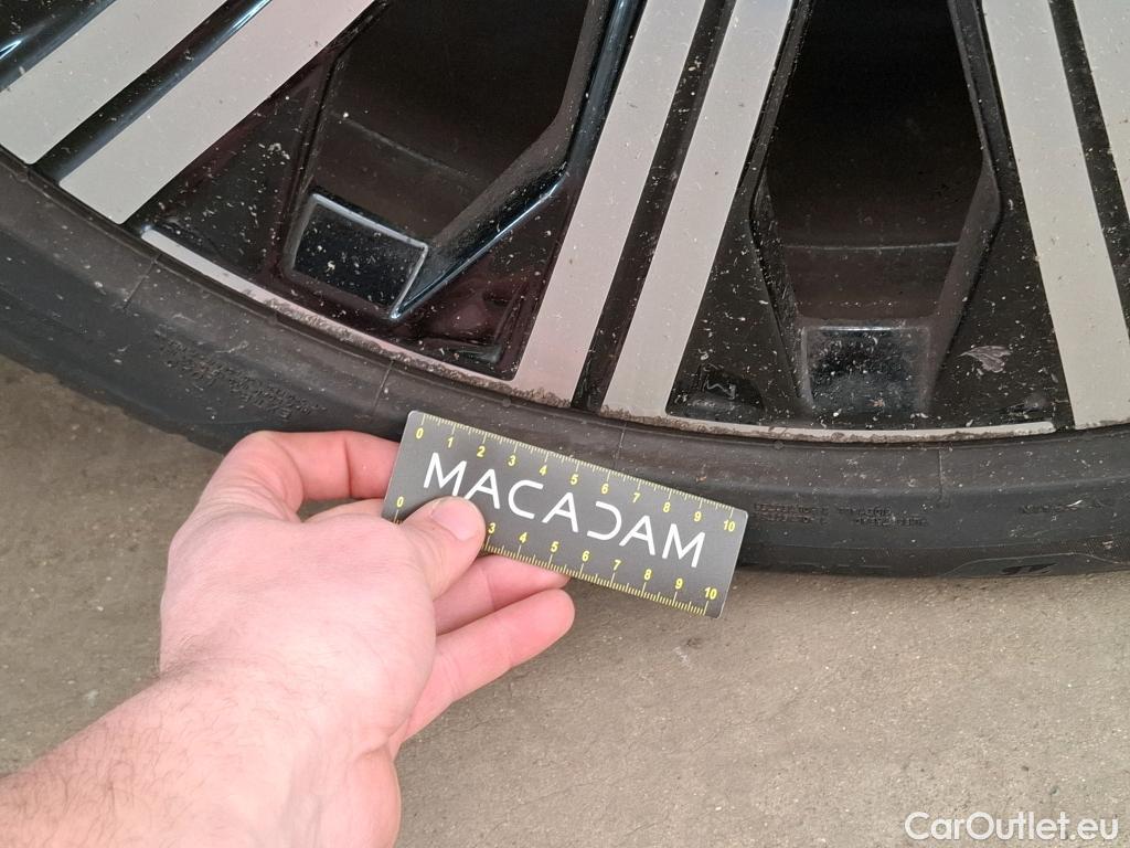  Volvo  XC90 VOLVO  / 2019 / 5P / SUV Recharge T8 AWD GT 8 Inscription #6