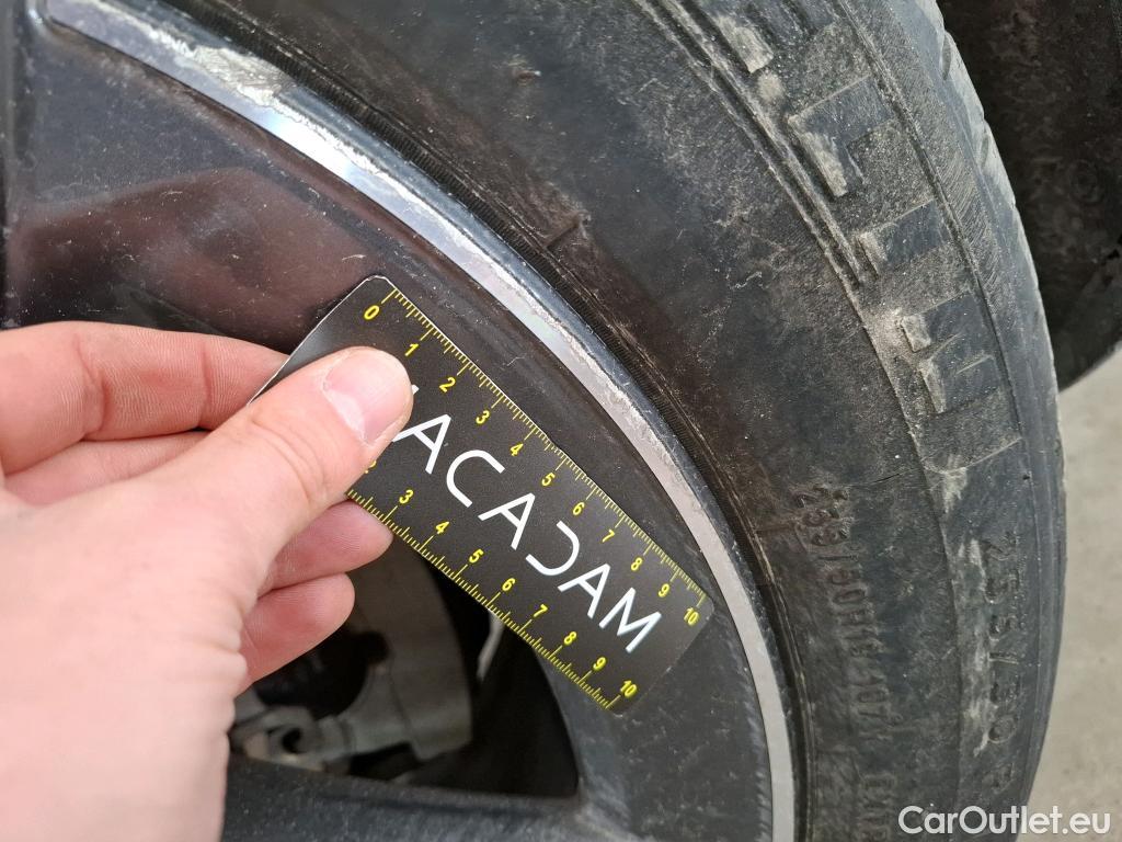  Mercedes  G-Klasee MERCEDES-BENZ GLC Coupe / 2019 / 5P / Coupé 2.0 GLC 300 E AMG LINE 4MATIC #16