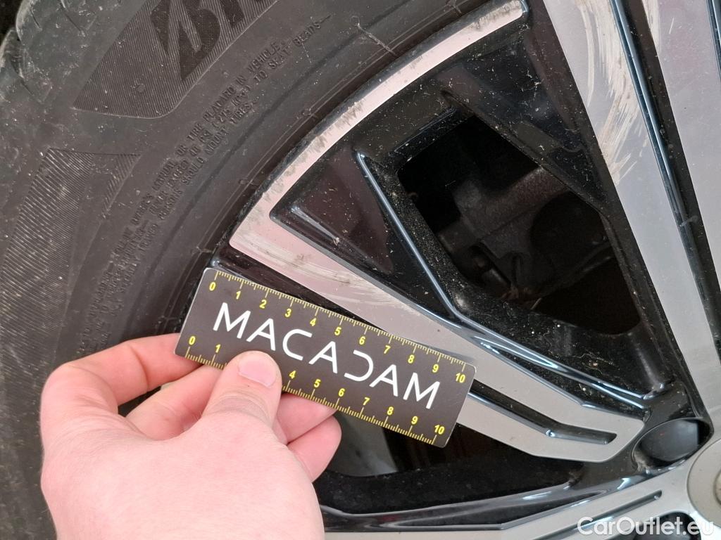  Volvo  XC90 VOLVO  / 2019 / 5P / SUV Recharge T8 AWD GT 8 Inscription #36