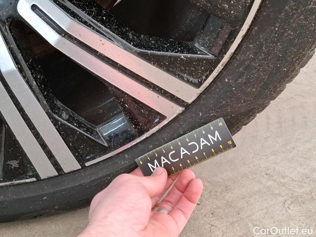  Volvo  XC90 VOLVO  / 2019 / 5P / SUV Recharge T8 AWD GT 8 Inscription #7