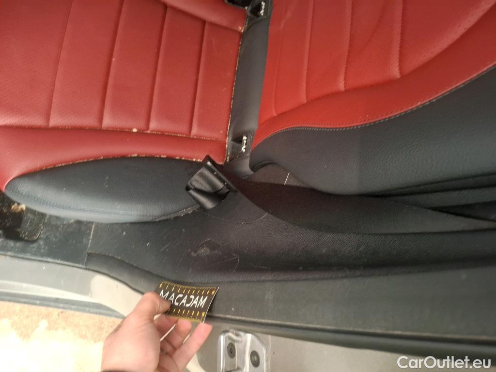  Mercedes  G-Klasee MERCEDES-BENZ GLC Coupe / 2019 / 5P / Coupé GLC 300 e AMG Line 4Matic #43