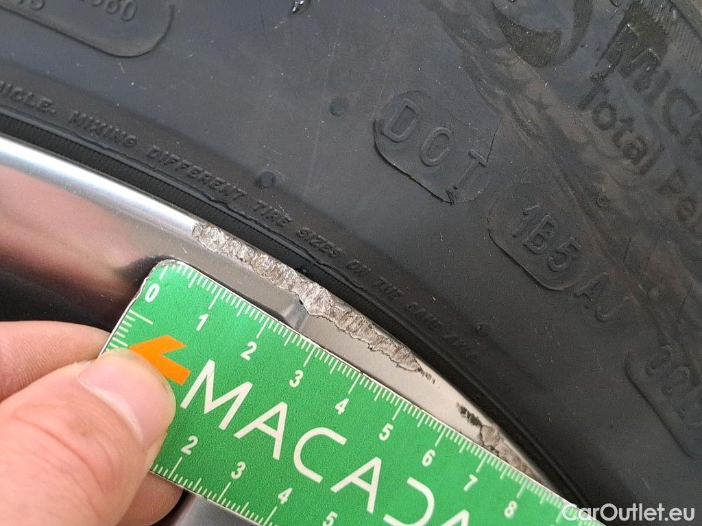  Lexus  RX LEXUS  / 2019 / 5P / SUV 450h Executive #28