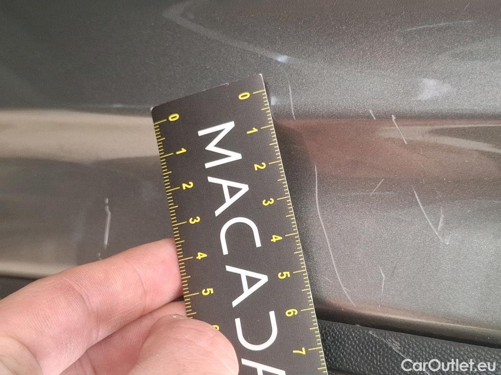  Mercedes  G-Klasee MERCEDES-BENZ GLC Coupe / 2019 / 5P / Coupé GLC 300 e AMG Line 4Matic #53