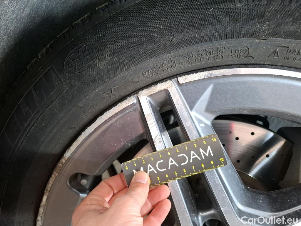  Mercedes  G-Klasee MERCEDES-BENZ GLC Coupe / 2019 / 5P / Coupé 2.0 GLC 300 E AMG LINE 4MATIC #22