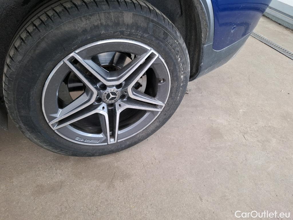  Mercedes  G-Klasee MERCEDES-BENZ GLC Coupe / 2019 / 5P / Coupé 2.0 GLC 300 E AMG LINE 4MATIC #13