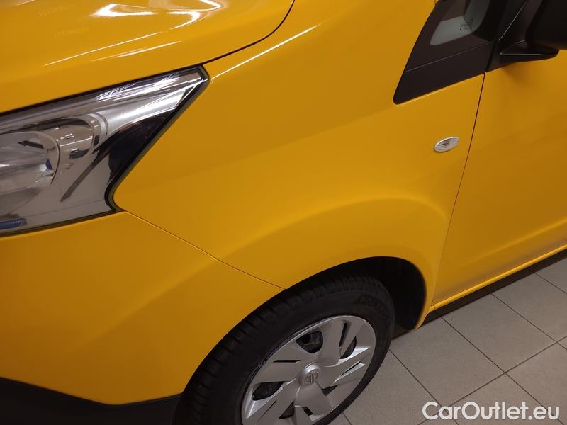  Nissan  NV200  (2009) e- Maxi Voltia 6m3 AT #18