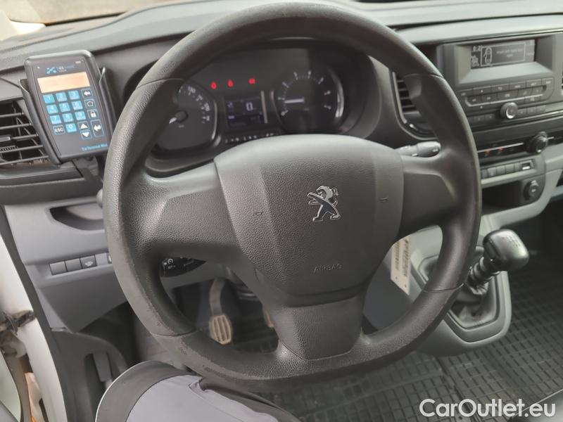  Peugeot  Expert  LCV (2016) Exp.2.0HDi 120 Premium L3H1 4d #1