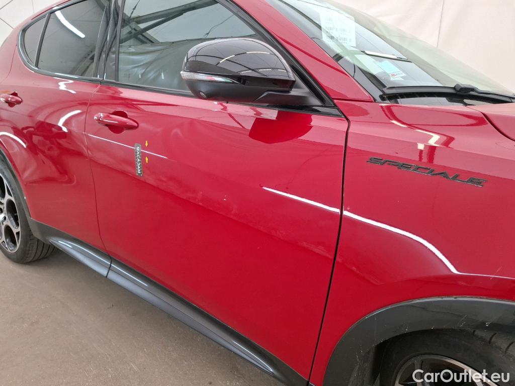  Alfa Romeo  TONALE ALFA ROMEO  / 2022 / 5P / SUV 1.5T Hybrid 160 TCT7 Ed. Speciale(SP) #9