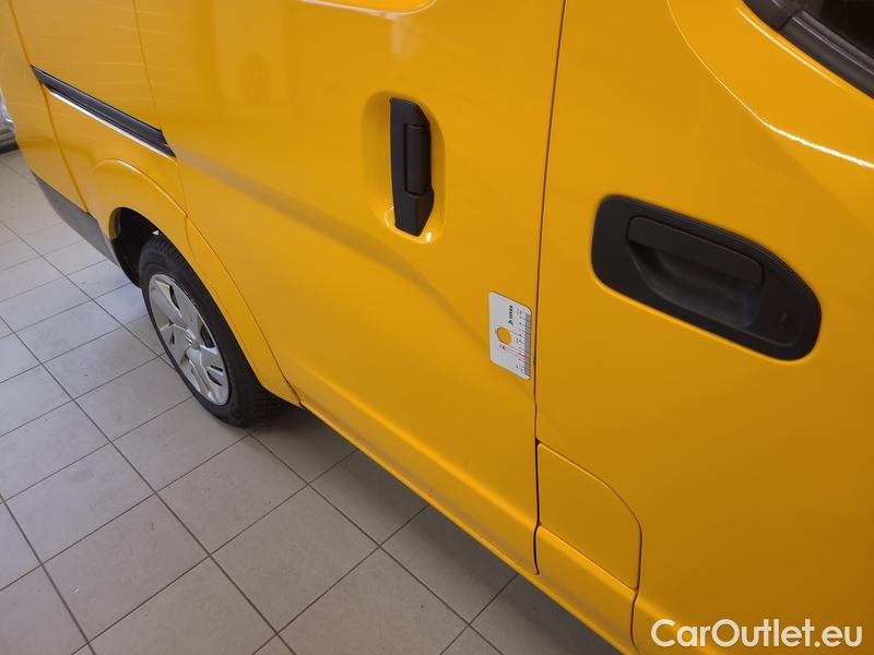  Nissan  NV200  (2009) e- Maxi Voltia 6m3 AT #16
