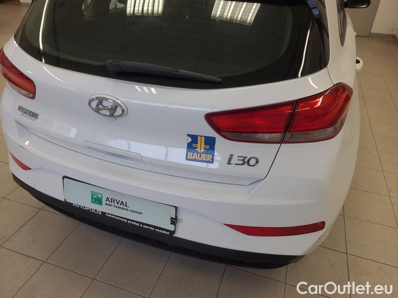  Hyundai  i30  (PD)(01.2017  ->)  1.5i 81 Comfort #12