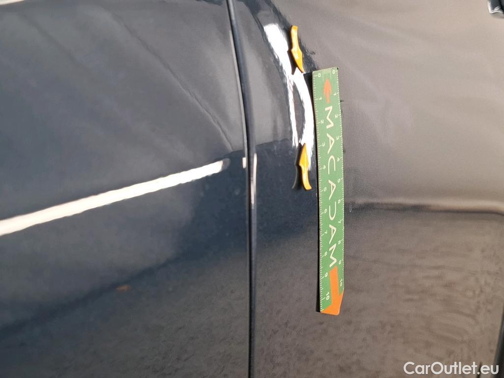  Ford  Focus FORD  SW / 2018 / 5P / Crossover 1.0 Flexifuel hybrid 125 Active Business #28