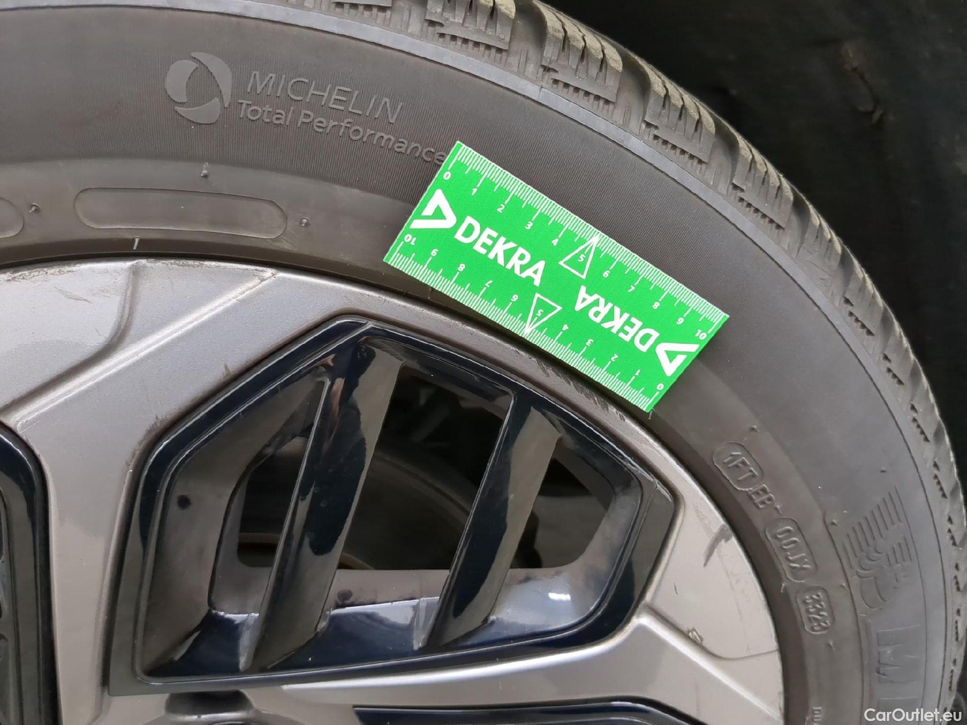  Citroen  C4 CITROEN  X / 2022 / 4P / Berline PureTech 130 S&S EAT8 Feel Pack #4