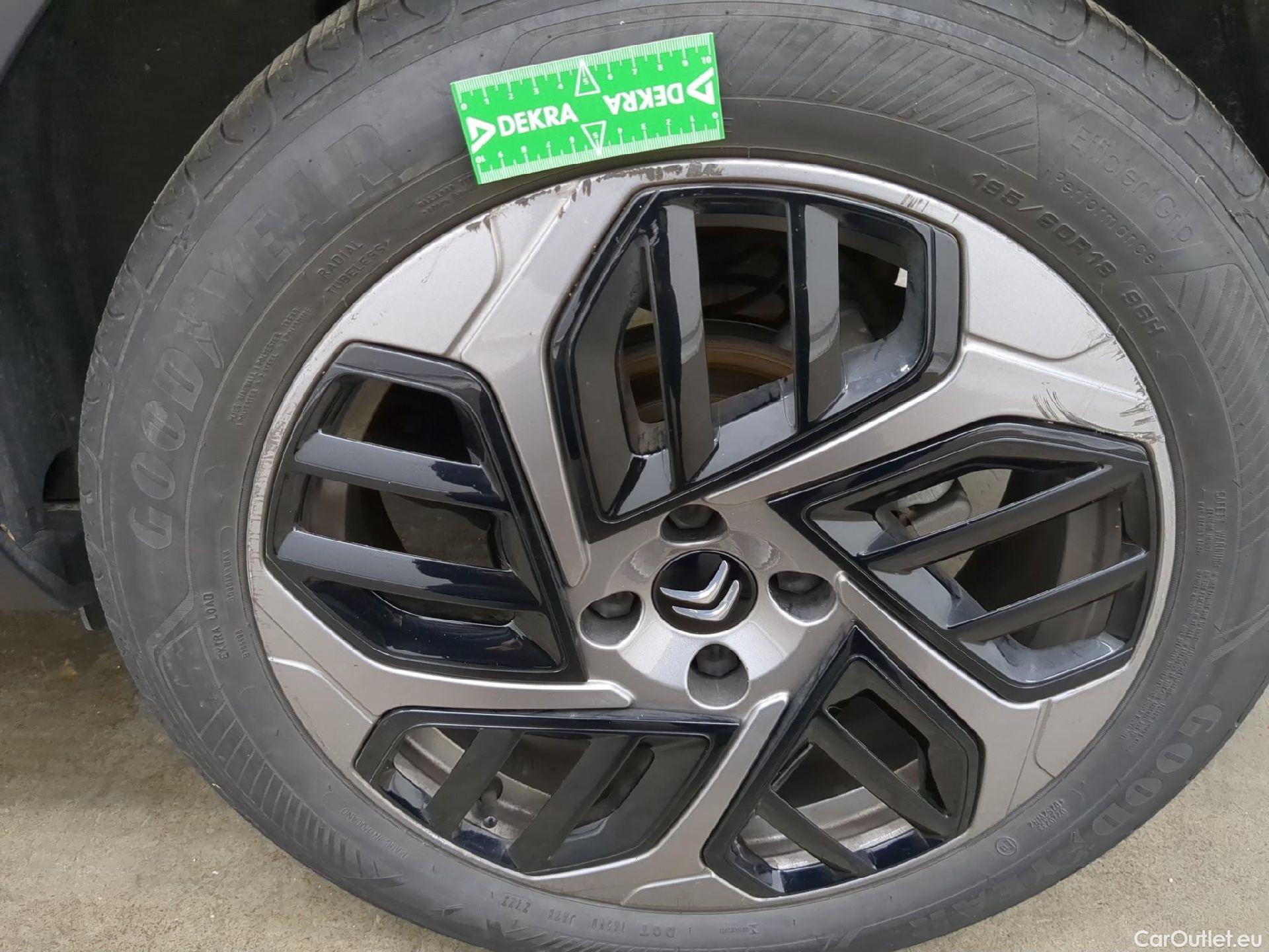  Citroen  C4 CITROEN  X / 2022 / 4P / Berline PureTech 130 S&S EAT8 Feel Pack #6