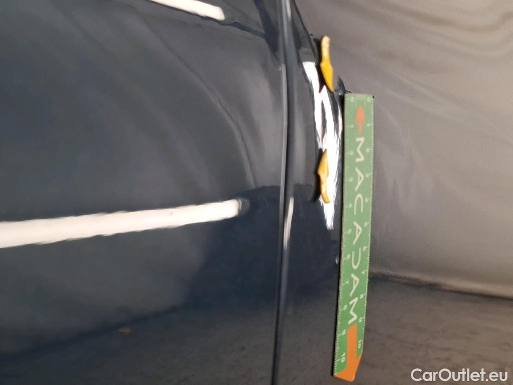  Ford  Focus FORD  SW / 2018 / 5P / Crossover 1.0 Flexifuel hybrid 125 Active Business #29