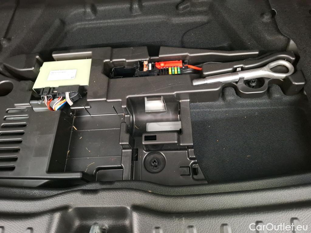  Mercedes  GLA MERCEDES-BENZ  / 2020 / 5P / SUV 2.0  200 D BUSINESS LINE DCT #16