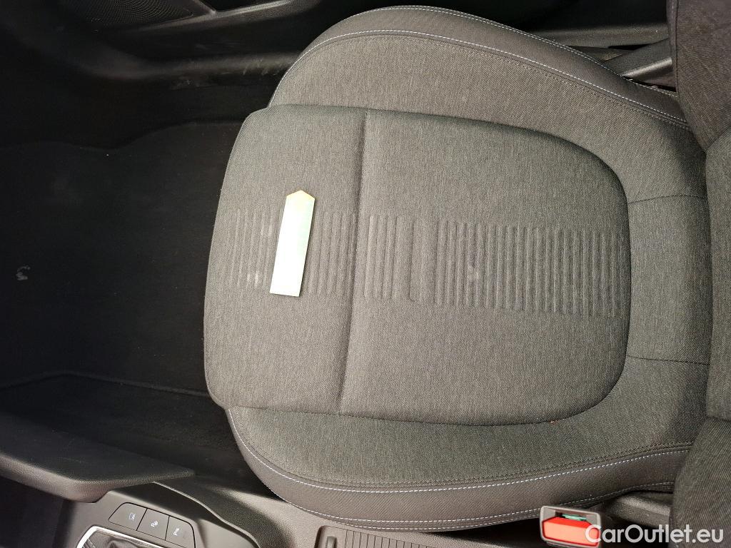  Ford  Focus FORD  SW / 2018 / 5P / Crossover 1.0 Flexifuel hybrid 125 Active Business #48