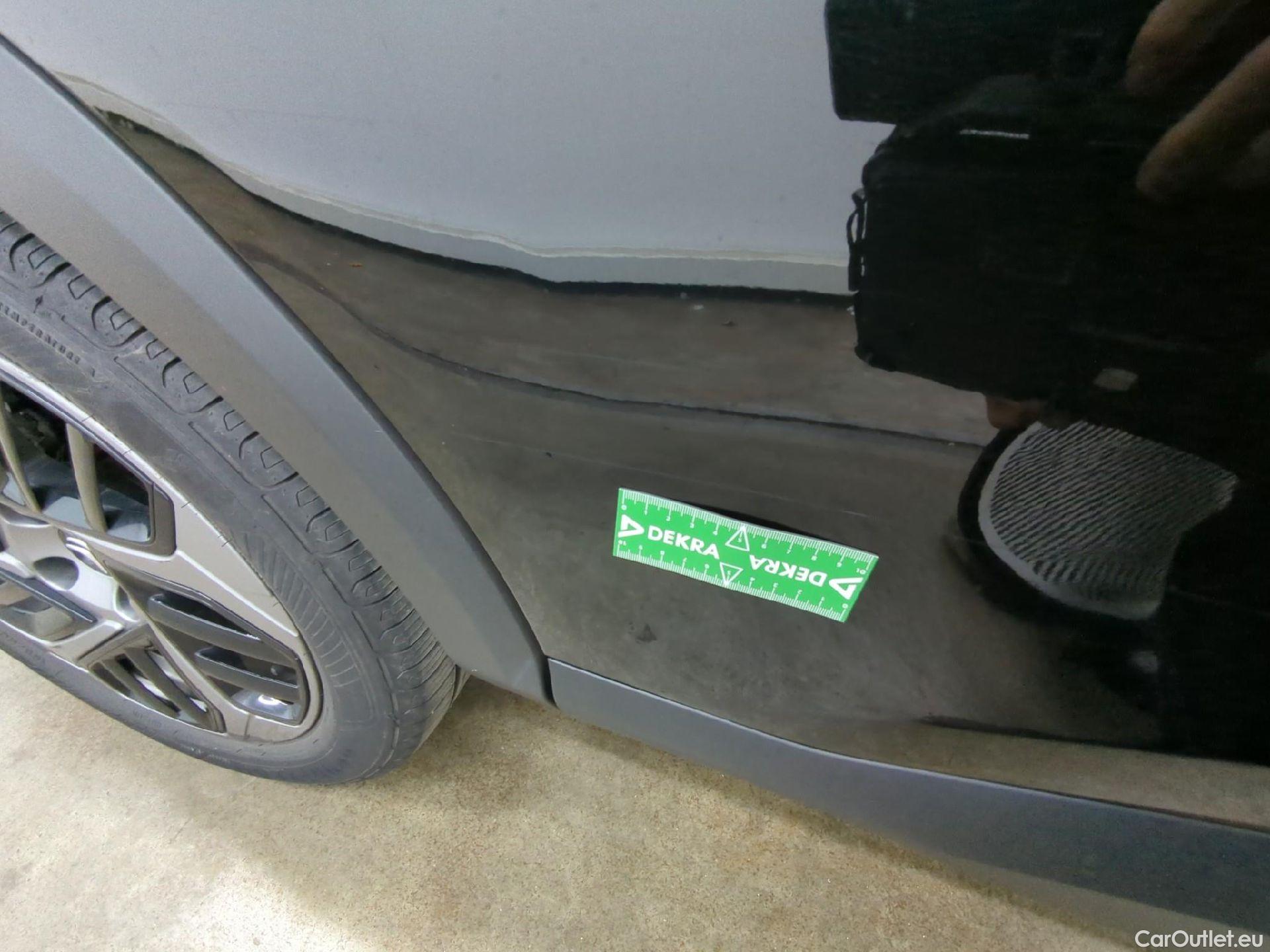  Citroen  C4 CITROEN  X / 2022 / 4P / Berline PureTech 130 S&S EAT8 Feel Pack #16