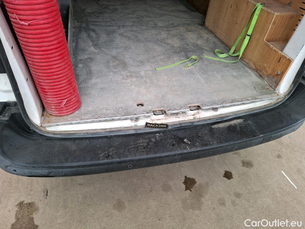  Citroen  Jumpy  Fourgon Club M 2.0 BlueHDi 120CV BVM6 E6dT #32