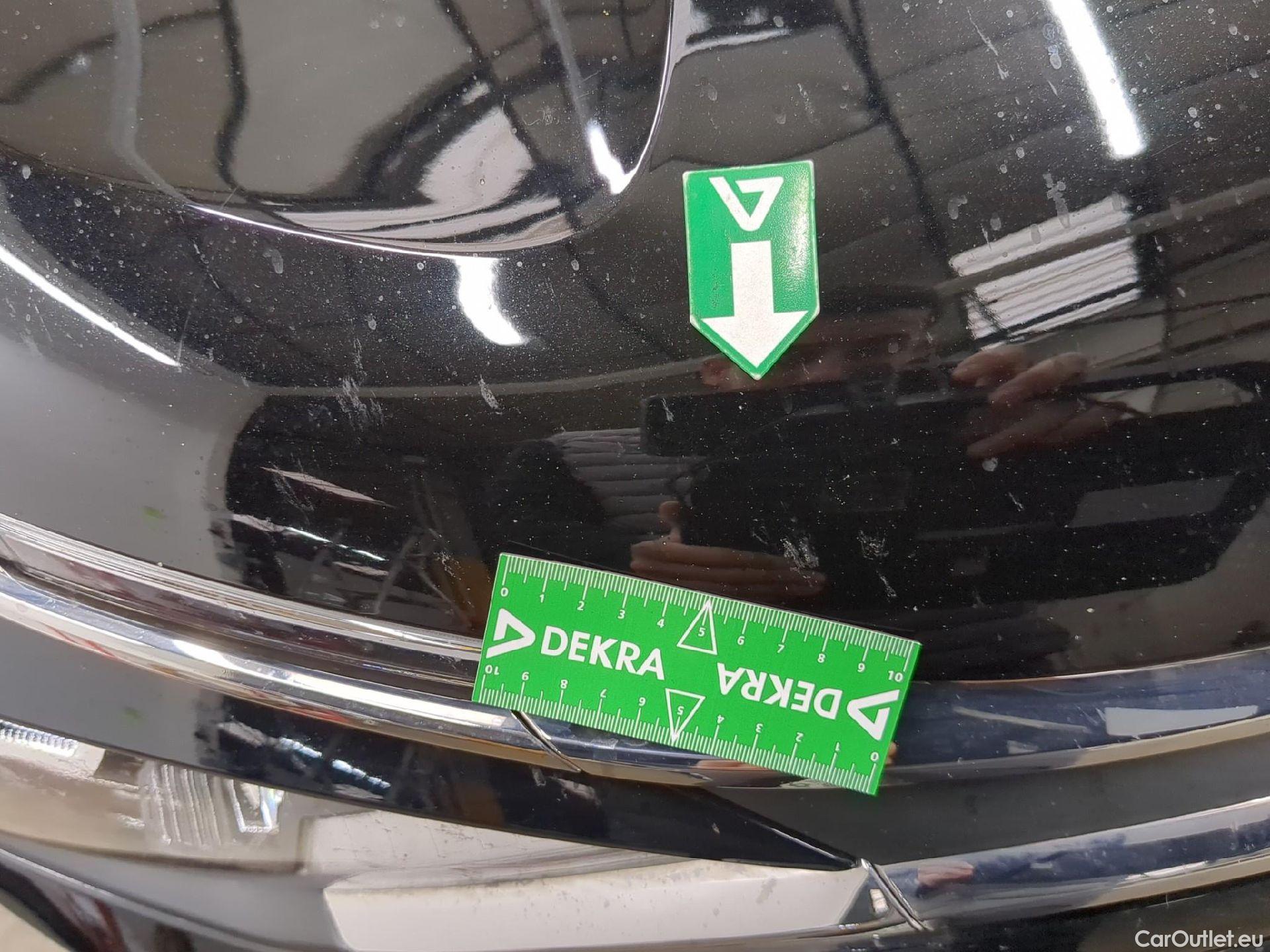  Citroen  C4 CITROEN  X / 2022 / 4P / Berline PureTech 130 S&S EAT8 Feel Pack #22