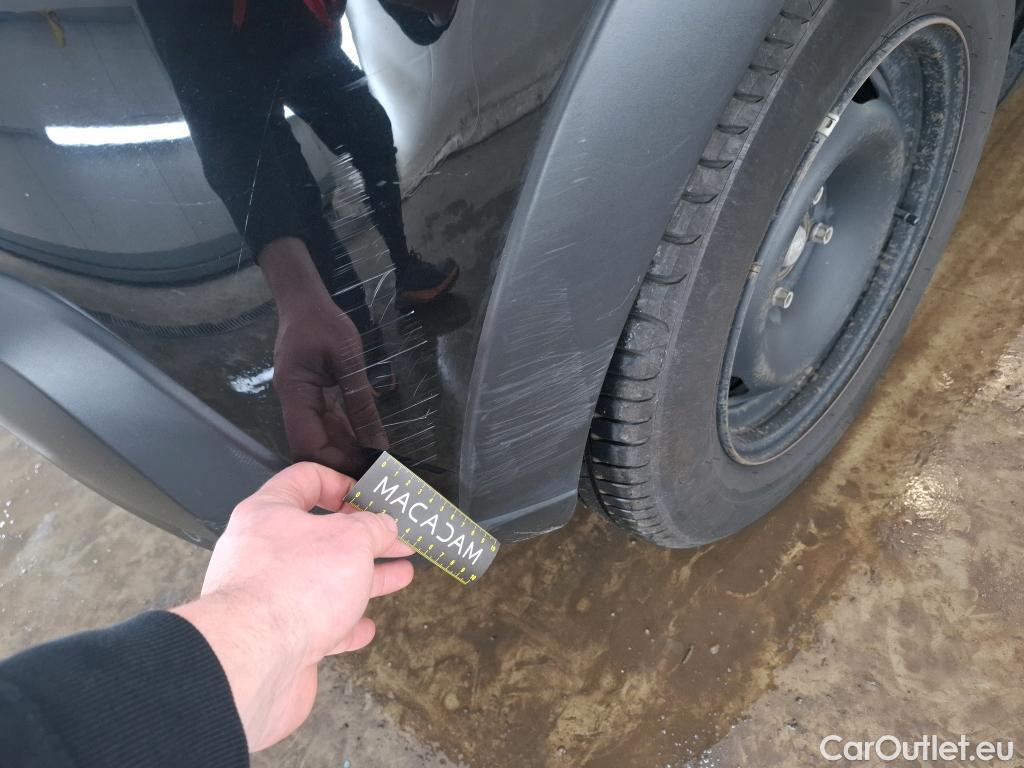  Citroen  C3  Société Feel Nav 1.2 PureTech 80CV BVM5 E6 #33