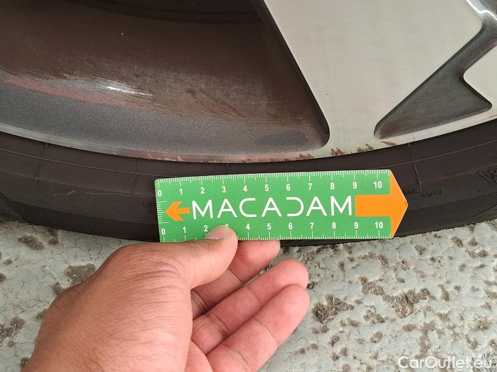  Ford  Focus FORD  SW / 2018 / 5P / Crossover 1.0 Flexifuel hybrid 125 Active Business #24