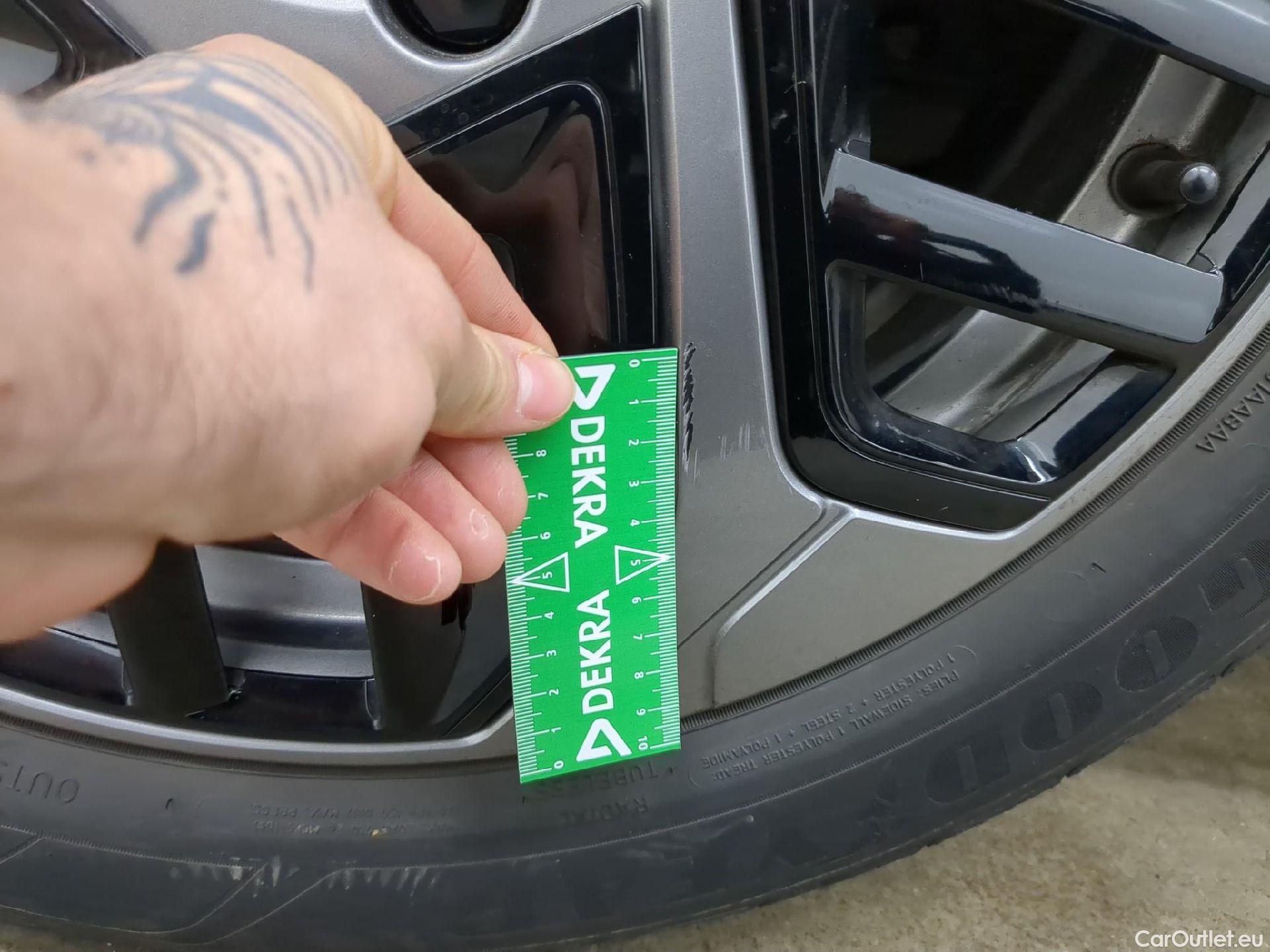  Citroen  C4 CITROEN  X / 2022 / 4P / Berline PureTech 130 S&S EAT8 Feel Pack #11